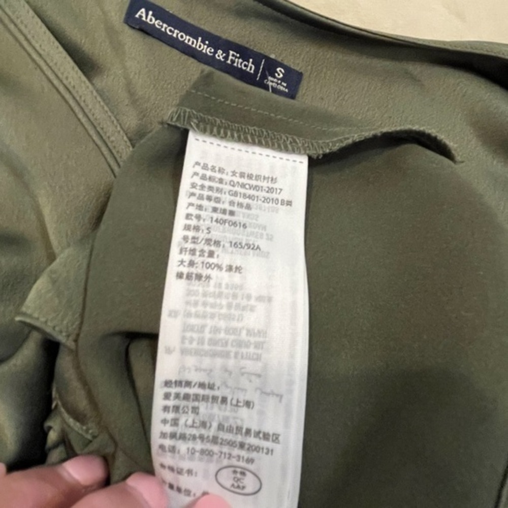 Satin Tie-Front Long-Sleeve Top - Olive Green - Picture 5 of 8